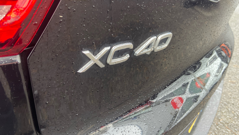 Volvo Xc40 1.5 T5 Recharge PHEV Inscription Pro 5dr Auto Estate